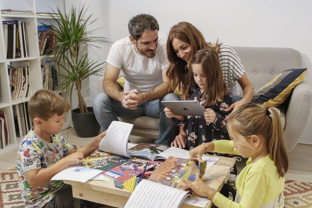 ARBI Augmented Reality Books - Reading and playing with Augmented Reality