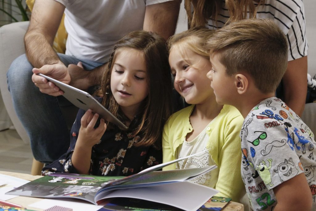 ARBI Augmented Reality Books - Kids love it!