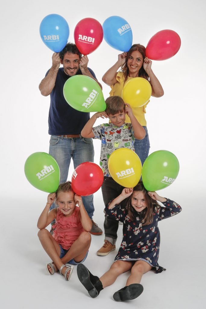ARBI Augmented Reality Books - Family Having fun with ARBI Ballons